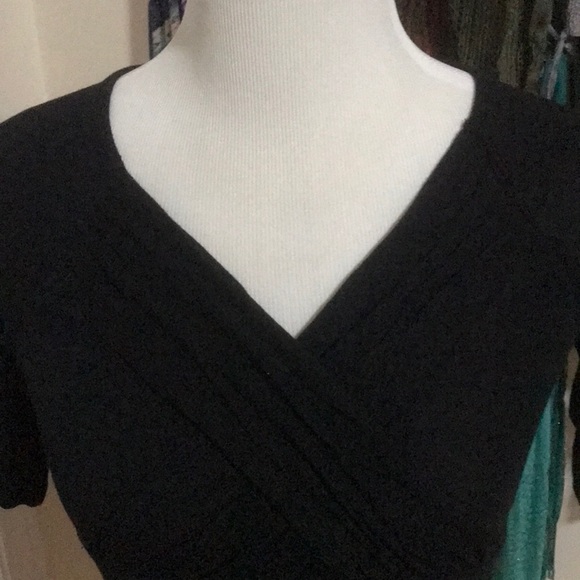 Top - Picture 2 of 4